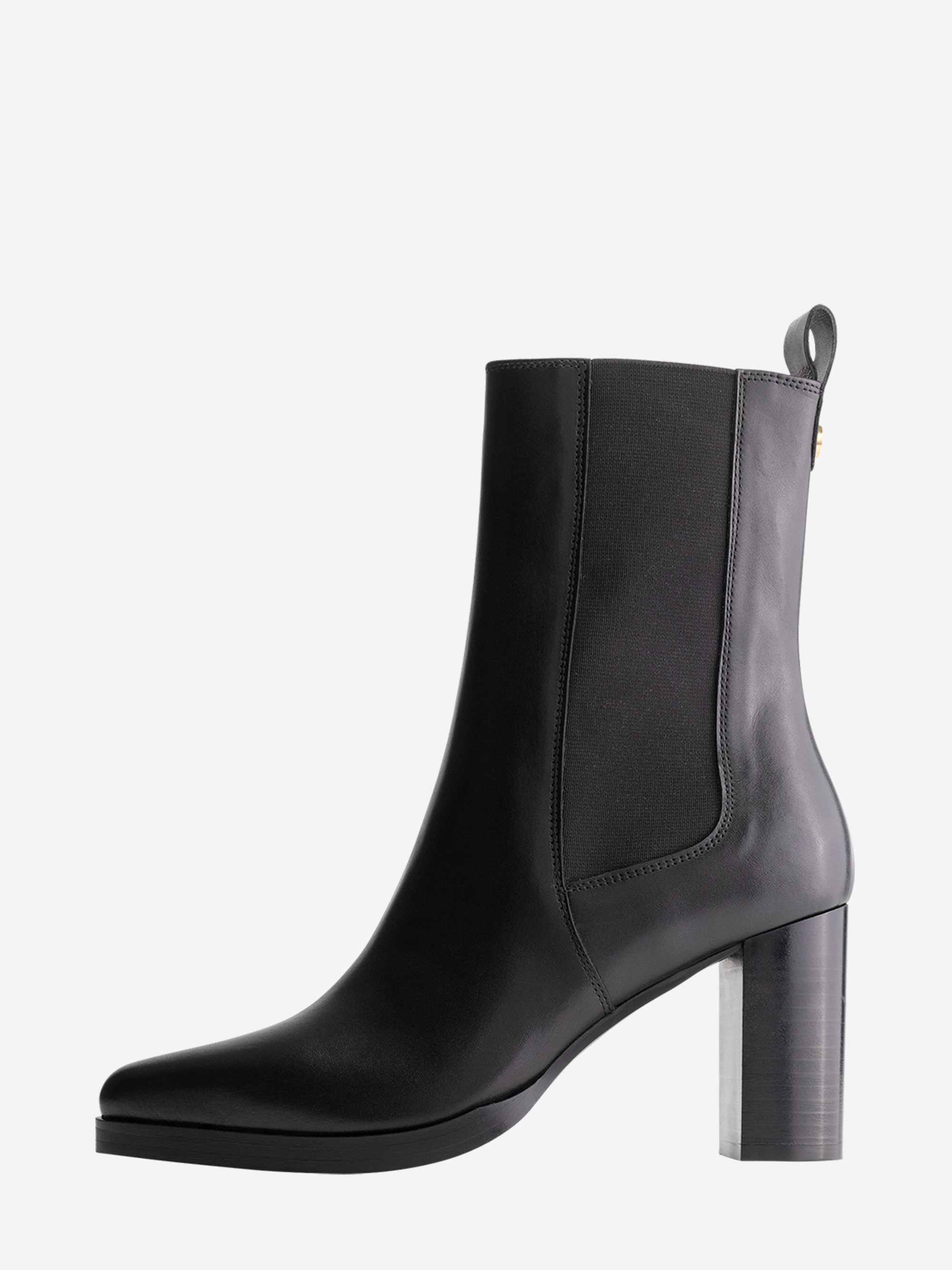 Ankle boots with high heel