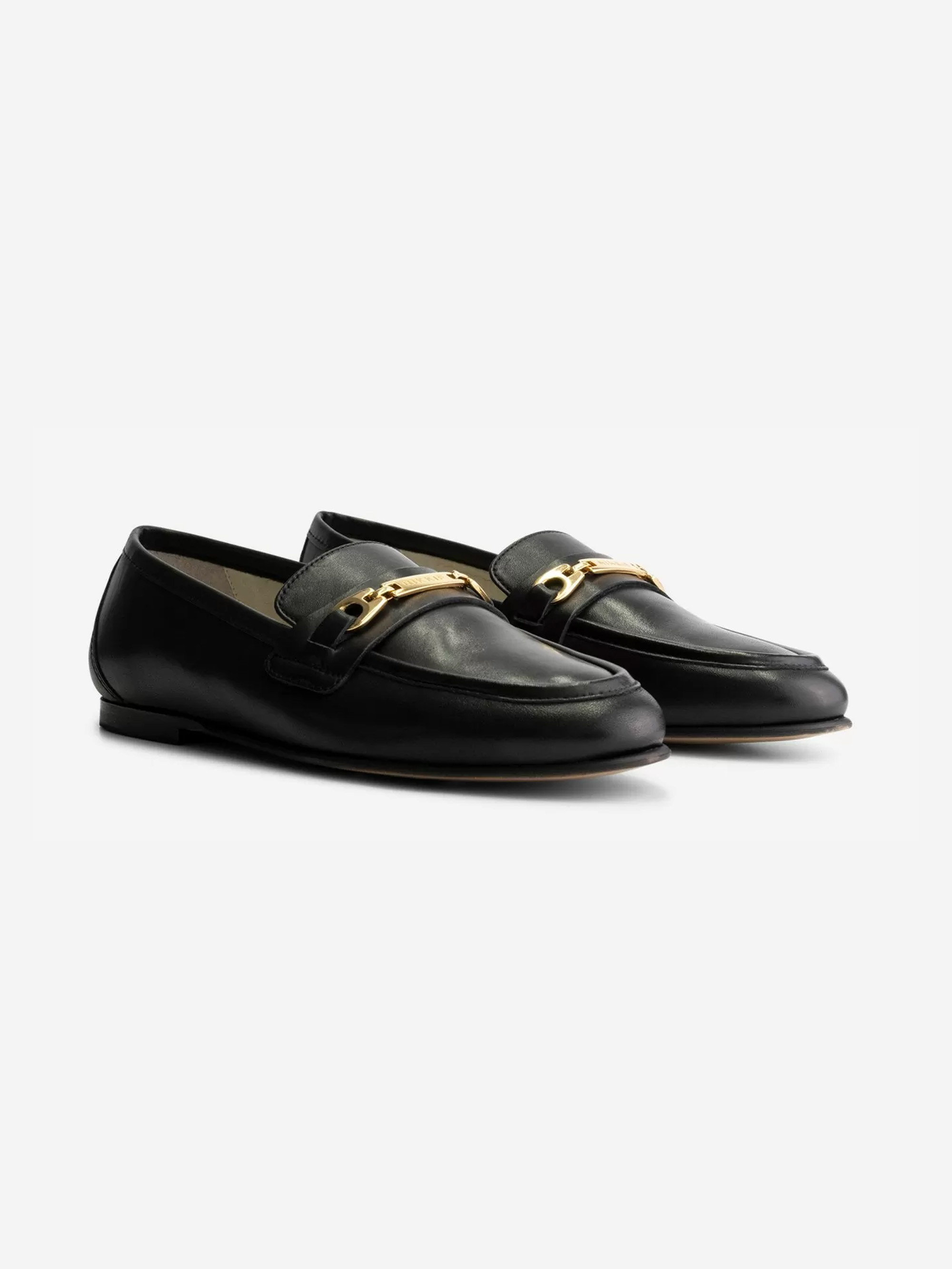 Loafer with buckle